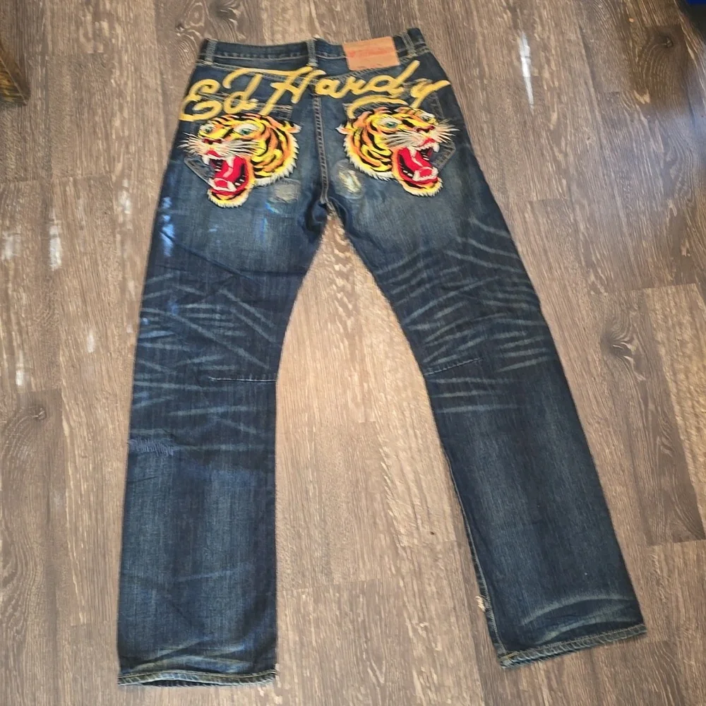 SOLD on M.ercari!! Ed Hardy Signature Logo Tiger Denim Men Size 32W 34L NWT - Picture 3 of 9